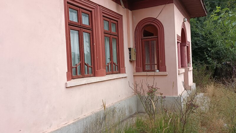 Calarasi, Dor Marunt, casa 4 camere din caramida, 2.550 mp